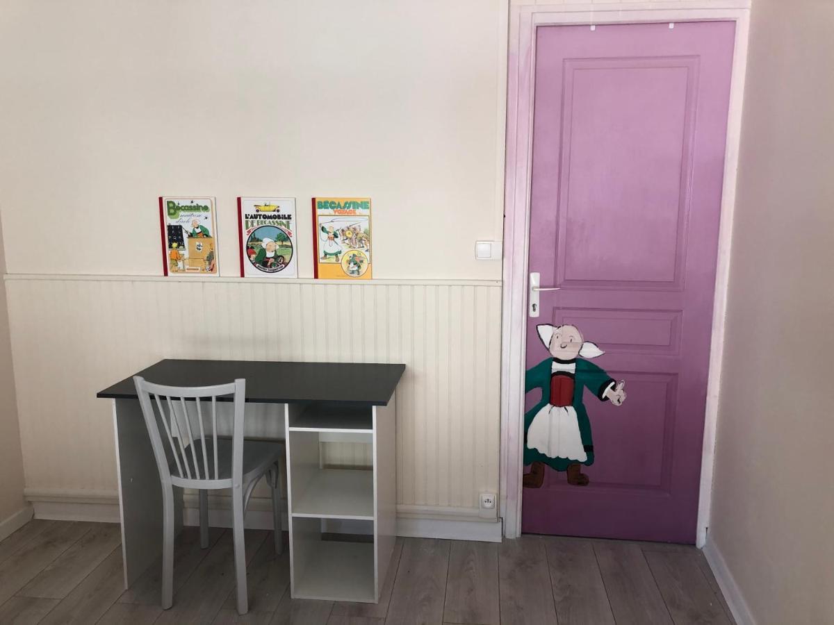 Appart'Hotel Wombat And Wallaby Fussy Bagian luar foto