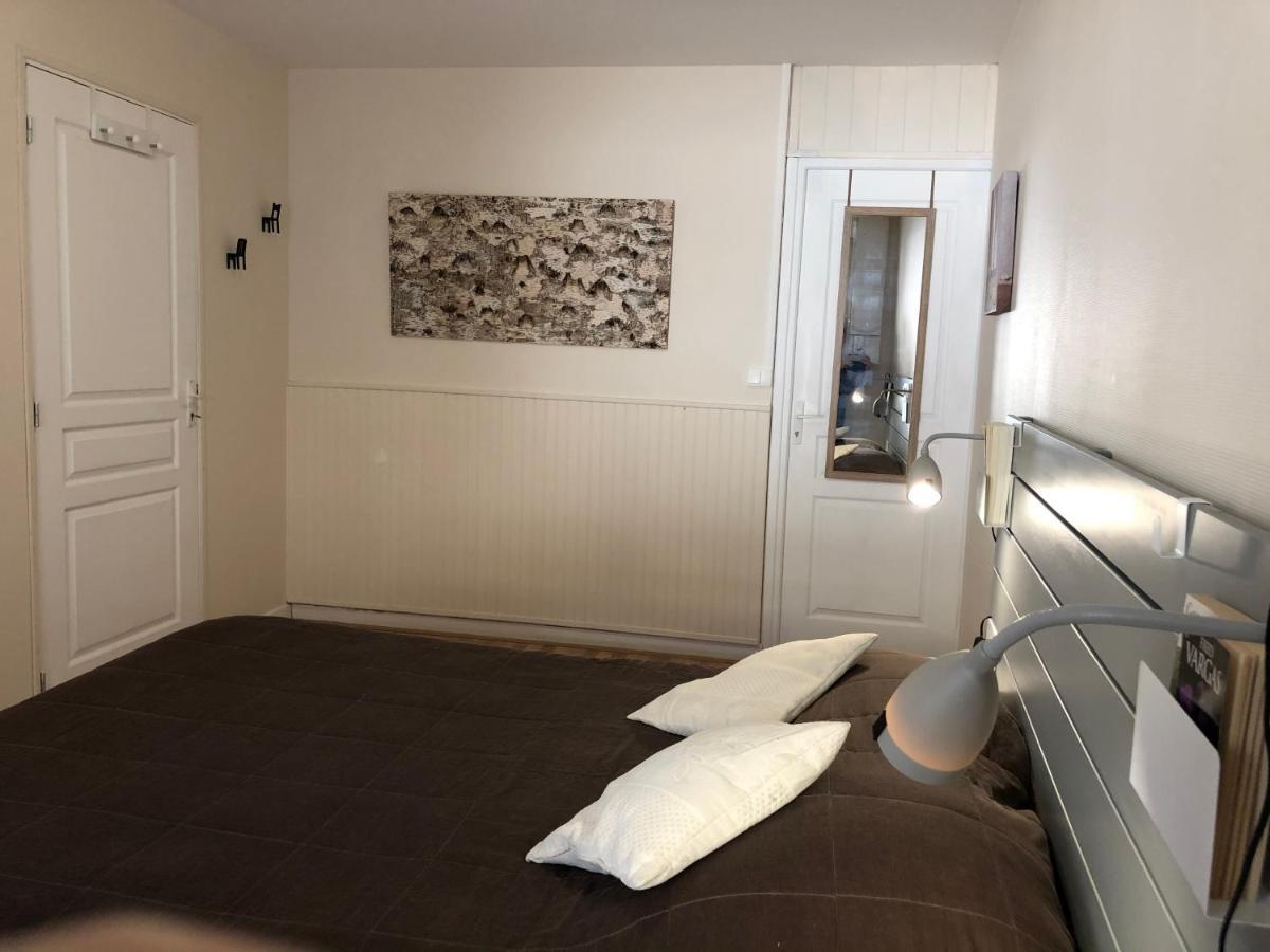 Appart'Hotel Wombat And Wallaby Fussy Bagian luar foto